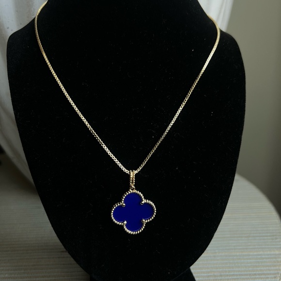 Gold and Blue large Clover Pendant Necklace - Picture 2 of 3